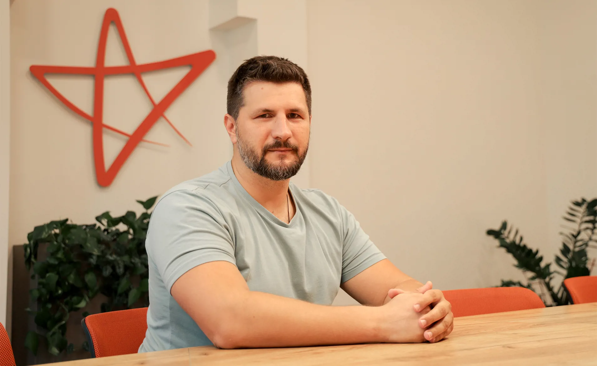 Milos Mitic OUR TEAM